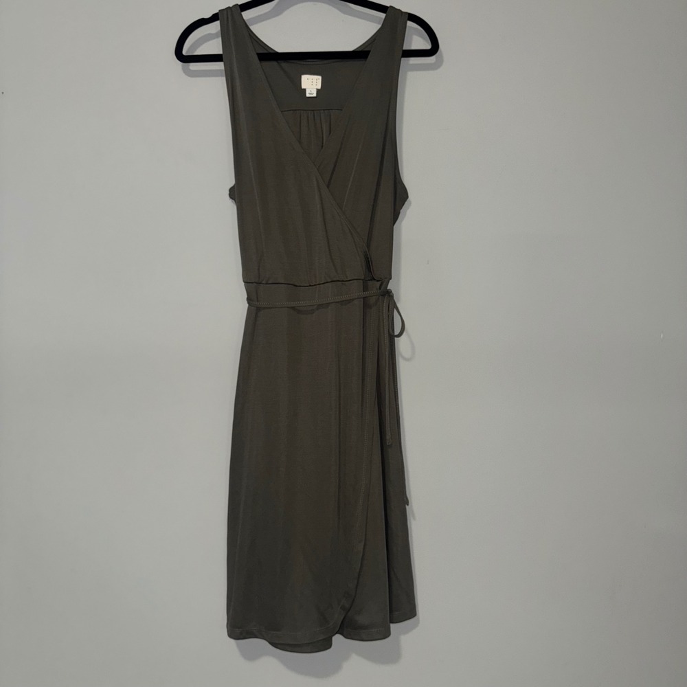 A New Day Womens Olive Green Sleeveless Wrap Dress Tie Waist Midi Size L